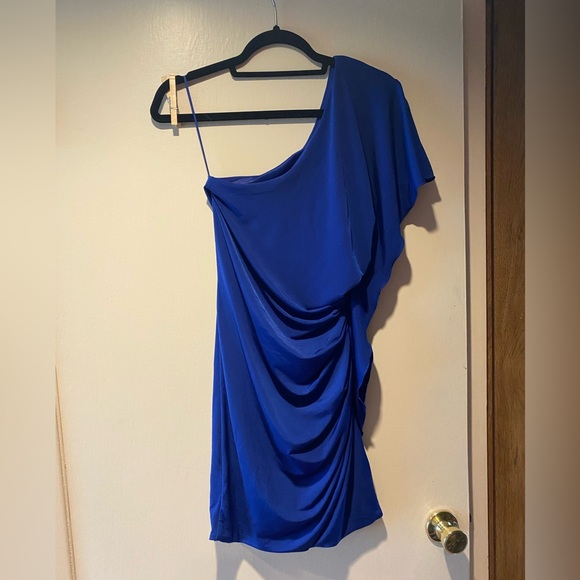 Express one shoulder dress - Picture 2 of 3